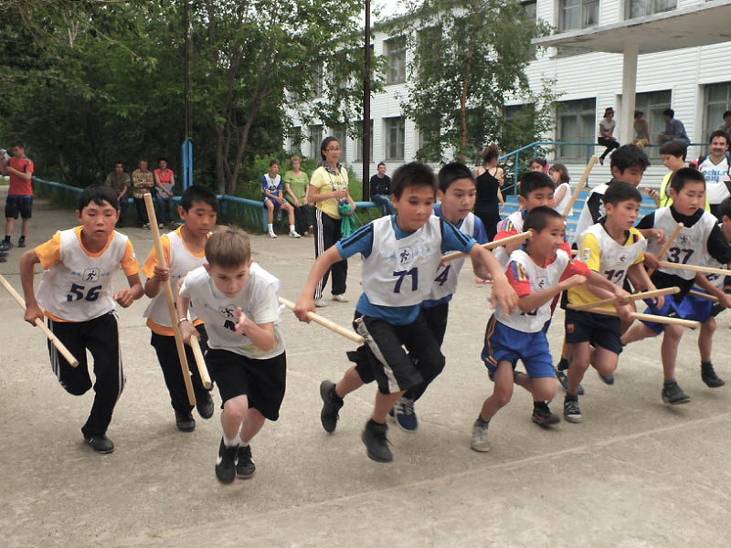 В селе Некрасовка Охинского района с 1 по 3 июля прошло первенство Сахалинской области по национальным видам спорта среди детей коренных малочисленных народов Севера.