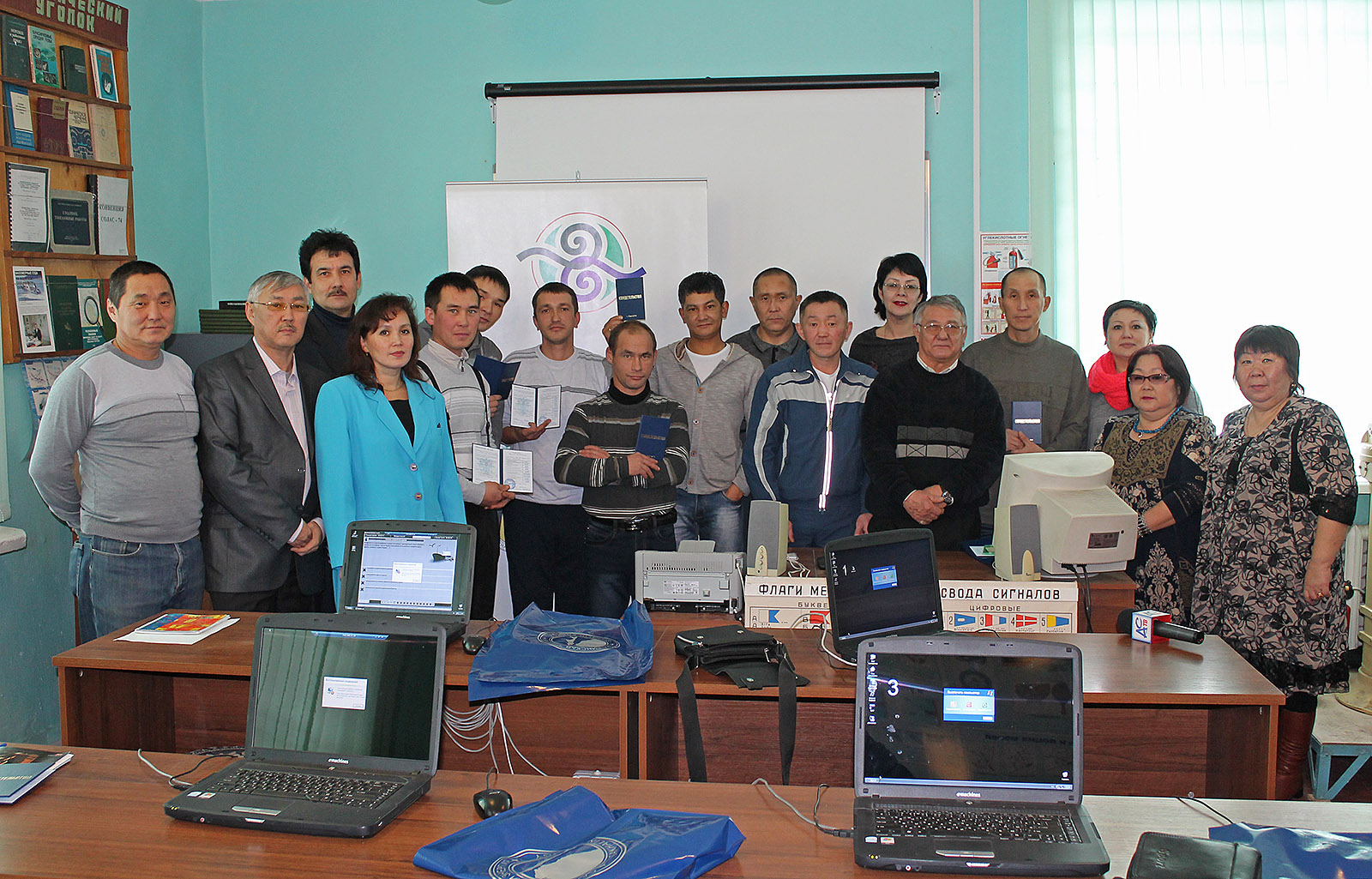 В г. Поронайске 6 декабря 2013 года состоялся первый выпуск учащихся "Рыбацкой школы"