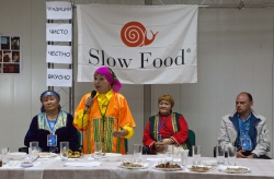 проведены «Лаборатория вкуса», посвященная продуктам питания коренных малочисленных народов Севера, и второй продовольственный конкурс «Ковчег вкуса».